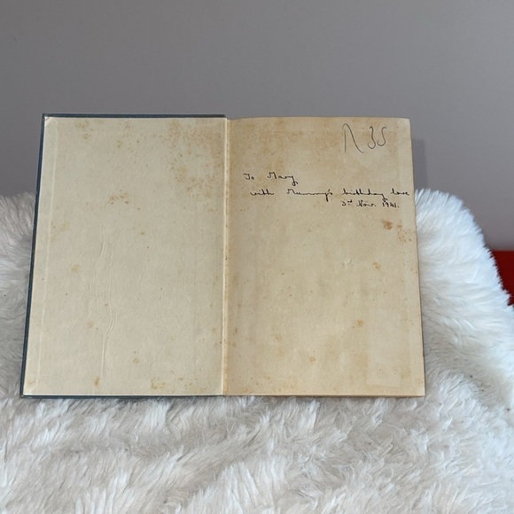 12 edition of the house at poohs corner preowned by someone else from my collect - Picture 6 of 7